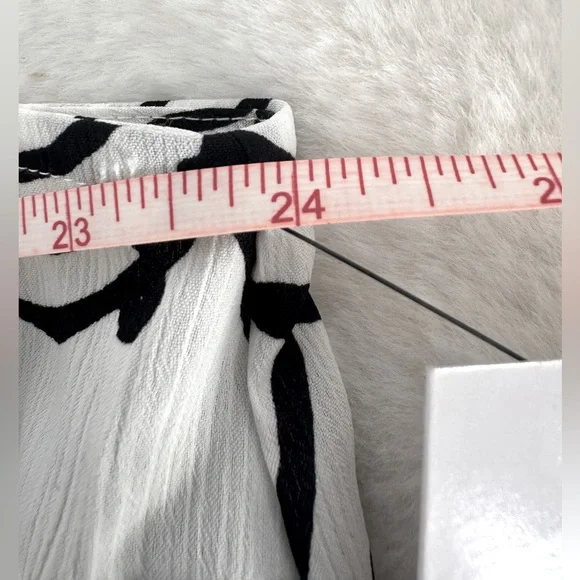 NWT Nine West Ruffle Sleeveless Blouse, Size XXL - Picture 10 of 13